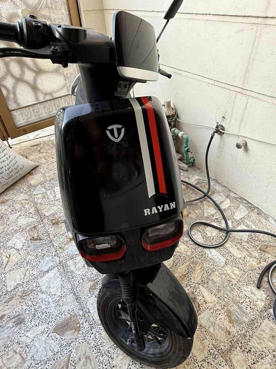 السلام عليكم
دراجة الريان مستعملة 
 عطلها هي فقط بطاريات هابطة 
والدراجة وبيها ضربات خفيفه 
سعرها 600 وبيها مجال 
***********
