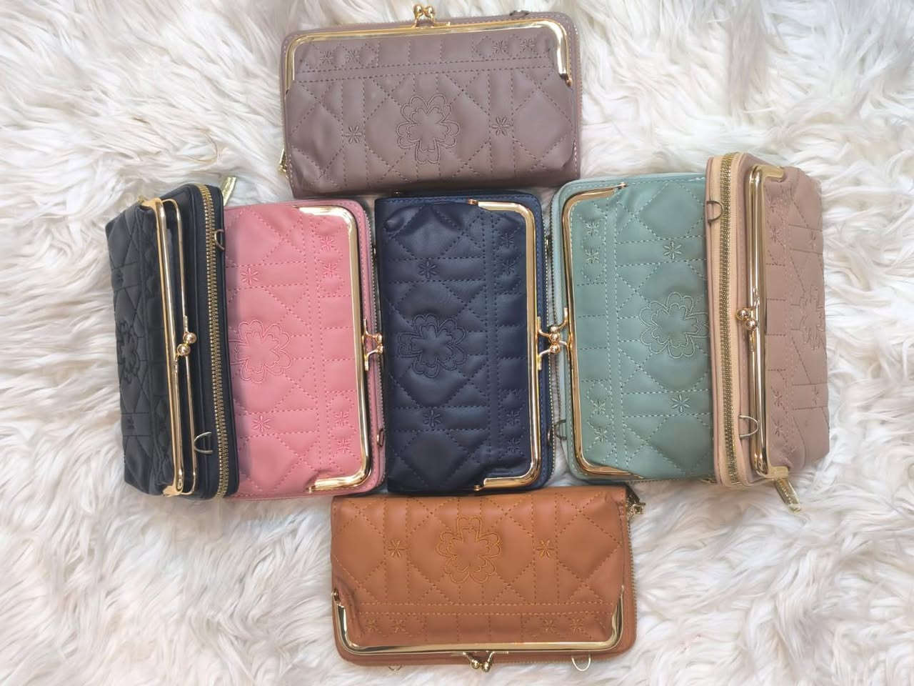 🔥🔥جديد 🔥🔥جديد 🔥🔥

👛دزدان نسائي ماركات روعة ماستر كوالتي 👛

متوفرة ب 7 الوان لكل موديل / 

يتوفر توصيل داخل عنه / 1000 دينار 🚕🚕🚕

يتوفر توصيل داخل المحافظة 🚕🚕🚕

يتوفر توصيل لكافة محافظات عراقنا الحبيب 🚕🚕

للحجز والاستفسار يرجى مراسلة الصفحة 📬📬

او الاتصال بالرقم التالي *********** متوفر واتساب
