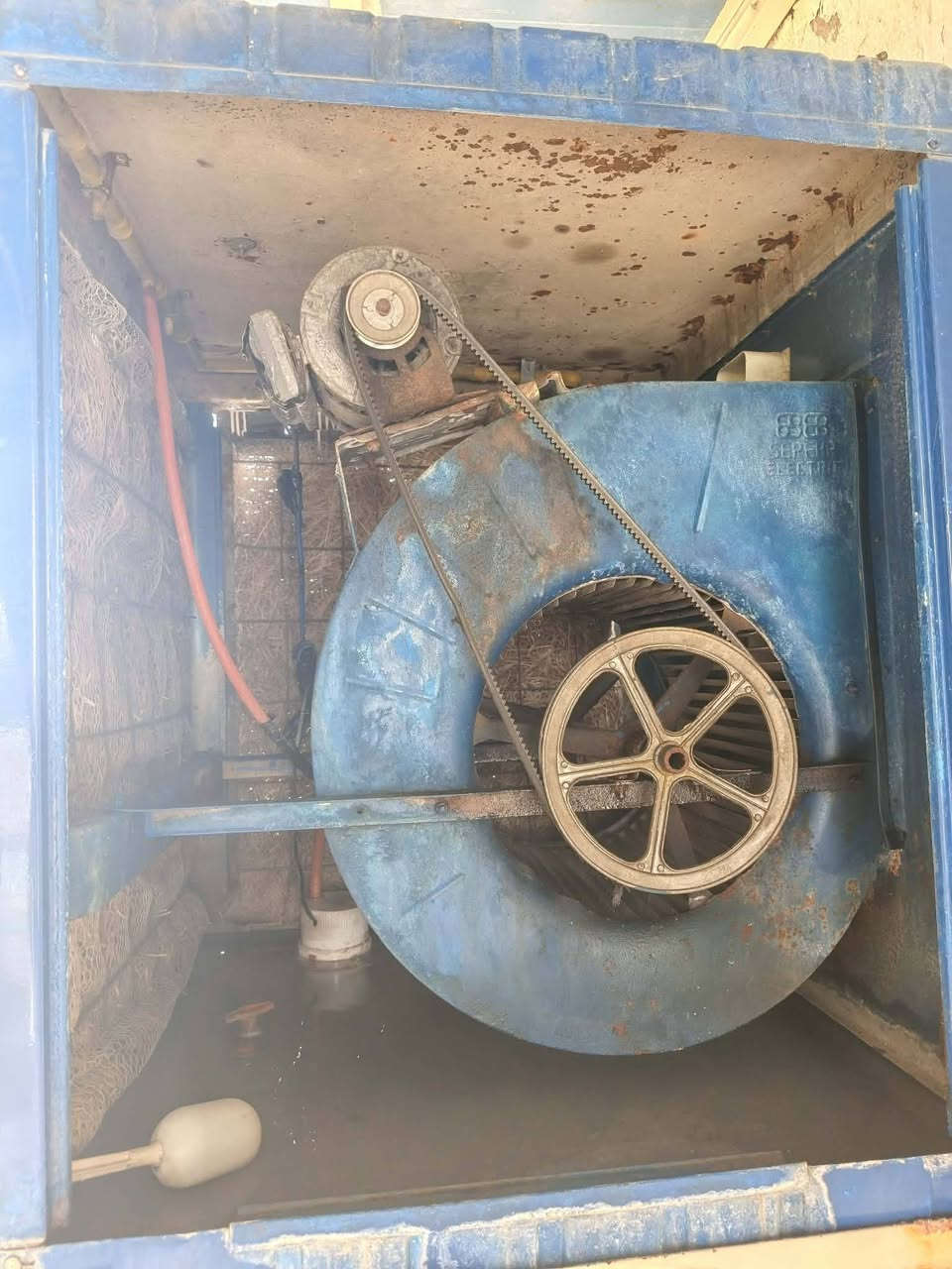 مبردة حجم 4 ونص للبيع
للستفسار ***********
