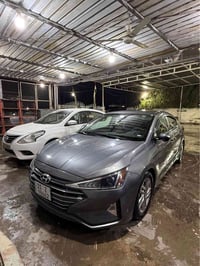 هيونداي النترا 2019 فول عده فتحة والبصمة بدون قطرة صبغ  حادثه طخة خفيف...