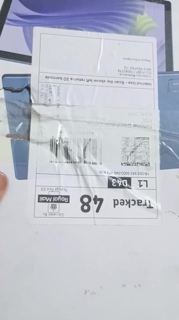 ايباد  جديد بسبب الضغط مال الحمل بي خلل فقط تبديل شاشه بعده جديد بل باكيت والزكه مال الشاشه بعده لين جديد بلجيس ذاكره 128 و نسخه 5G وحجم الشاشه 10.1 بوصه بسعر 25 الف والتوصيل مجاني مستعجل على بيعته المراسله خاص او على الرقم ***********
