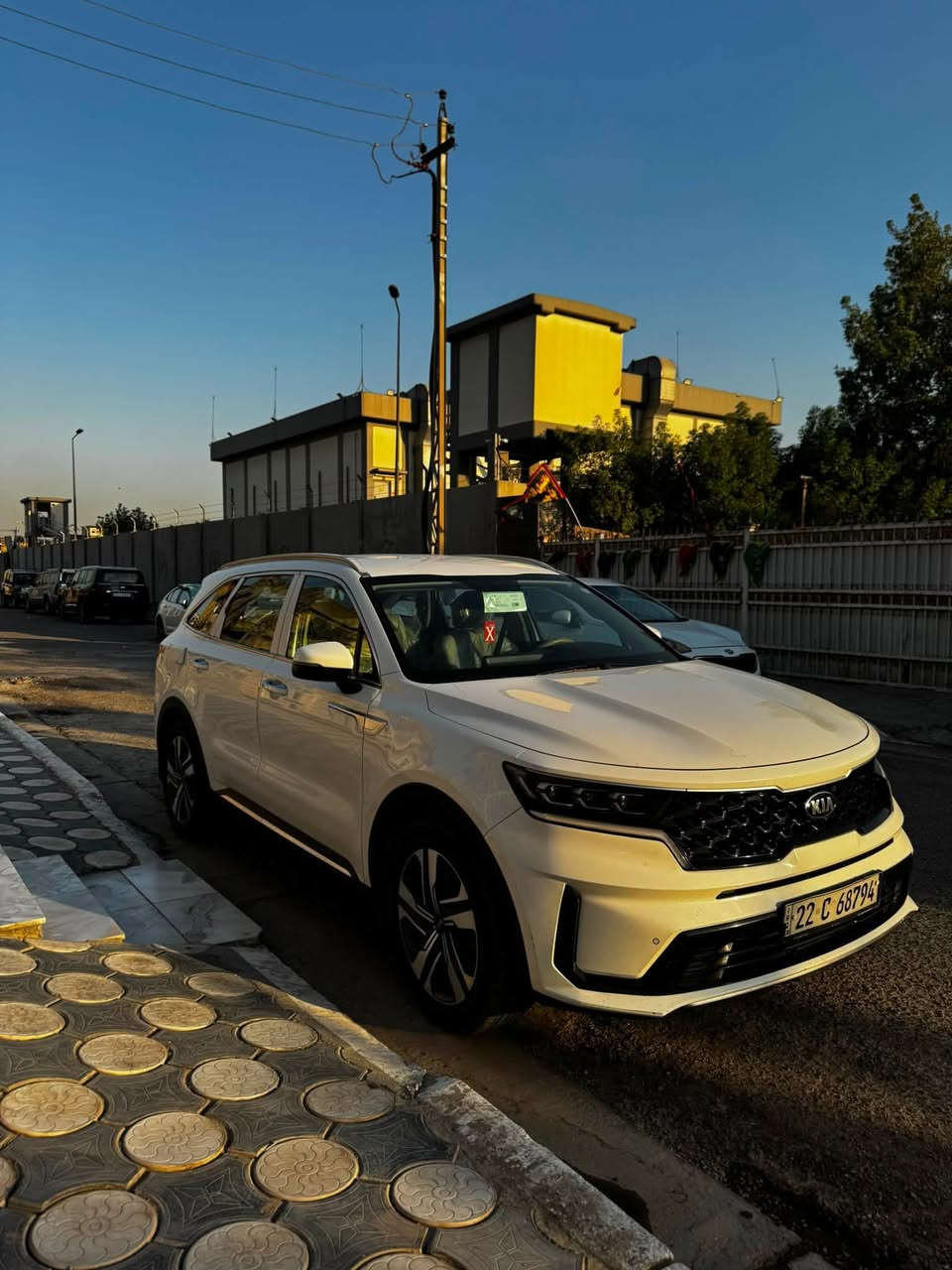 السلام عليكم …..
كيا سورينتو 2021 ابيض 🤍 خليجي
رقم اربيل ب اسمي 
السيارة فول ماعدا البنروما
بصمة
شاشة كاربلاي
تحكمات ستيرن
نضام ترحيب
مري شفط
رادار
صندوق كهرباء
انارة محيطية
تبريد 6 قطع
7راكب
كشن ابيض
السياره بعيد بيها هواي مواصفات مذاكرهم
السياره مكفوله ماعدا بارد اصبعين قليل جدا بل باب خلف سايق 
السيارة ماشية 80 الفkm
السعر:$247$ وبيها مجال بسيط
مكان: بغداد البلديات
للاتصال:***********
