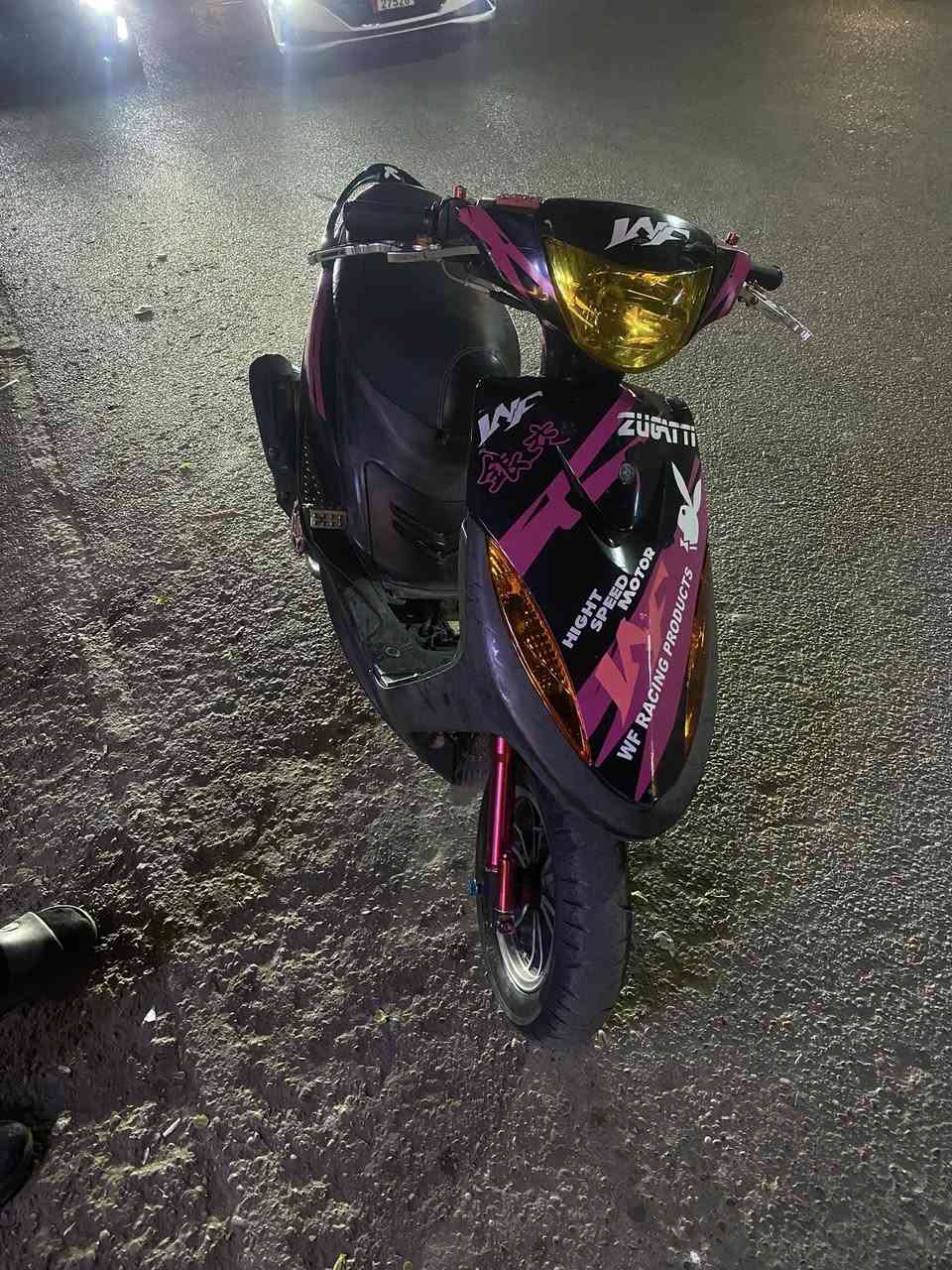 سلام عليكم 
دراجة مزوده بيهة هواي غراض
مكينه 55
مكاني حي العامل 
مو شراي لا يتصل
***********
