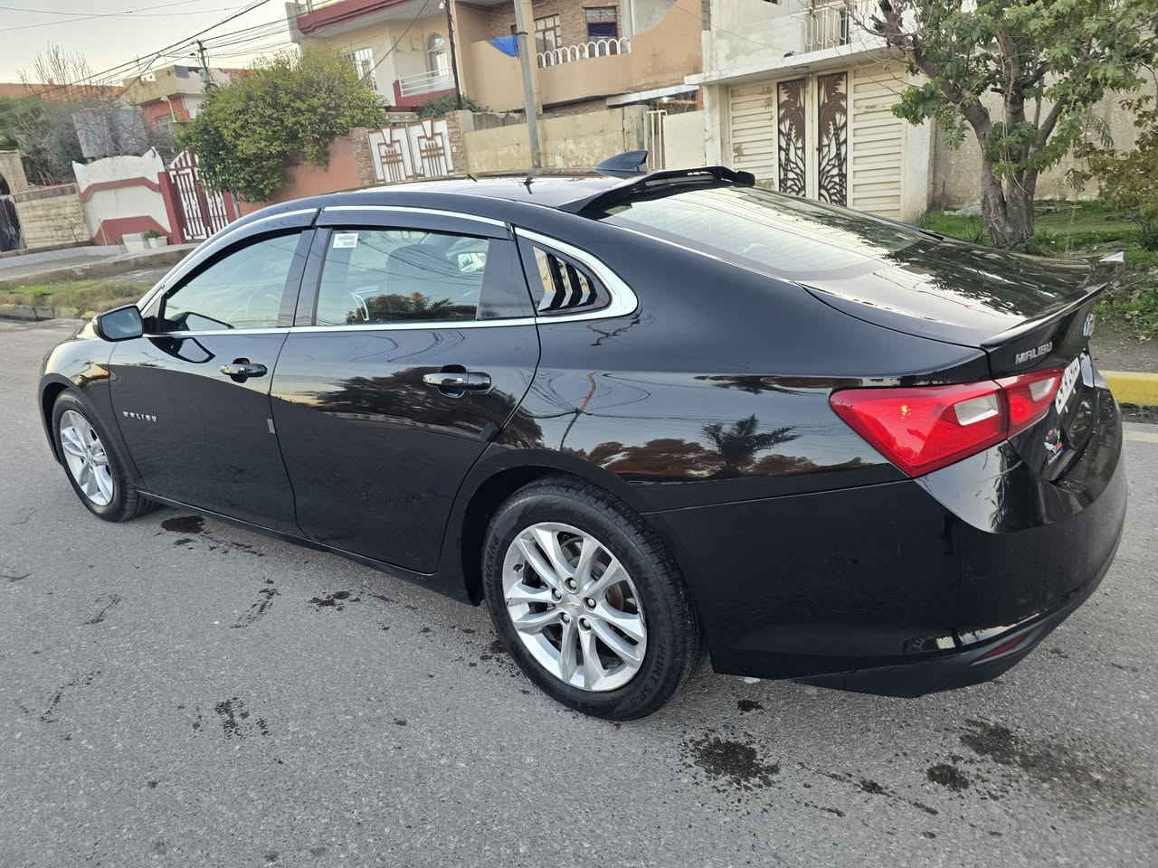 السعر 99بلاش
كابون ⛽️⛽️⛽️
تحويل ثاني يوم
ماليبو LT
 موديل 2018
مكينه وكير شرط 
خمس بصمات 
بصمه تشغيل اوتو ستوب
تحكمات جهتين 
تحديد سرعه كروز 
جامات كهرب 
ويل كب 
قطعتين تبريد نظامين تبريد
شاشه كار بلي 
كامره دواره 
كشن كهرب
ضررها جملغ فقط بدون دواخل 
صور الضرر مرفوق بل صور 
مكان السياره موصل اليسر
***********
***********
