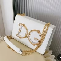جلد طبيعي • ١٠٠٪ • مع التوصيل