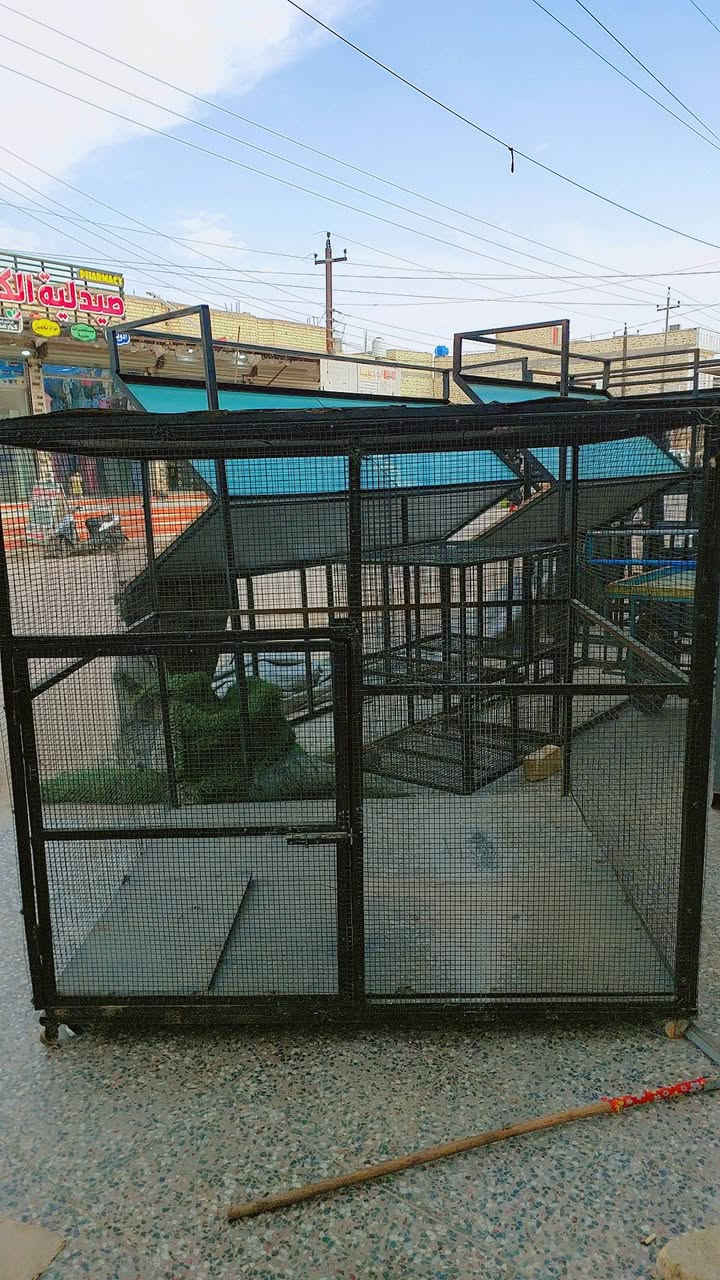 متاح نواع القفاص الحديد المكان العمارة ابرمانة ***********
موجود وتساب الي ما عدة رصيد 
مكلف بل نشر شراي يخابر رجان
