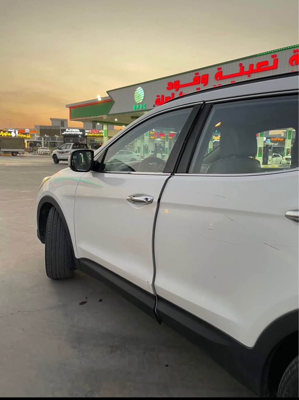 سنتافي ٢٠١٤ خليجي 
السيارة ٦ سلندر 4 ويل سبعة راكب مواصفات السيارة شاشة كشن السائق كهربائي مري شفط حساس خلفي جامة السائق اوتو بيها نظام ايكو 
بالنسبة للضربات صورة السونار موجود بالمنشور 
السيارة رقم جديد انكليزي وسنوية جديدة تحويل ثاني يوم السعر المطلوب بيها ١٥٠ وبيها مجال بسيط 
للتواصل :*********** البصرة, العراق
