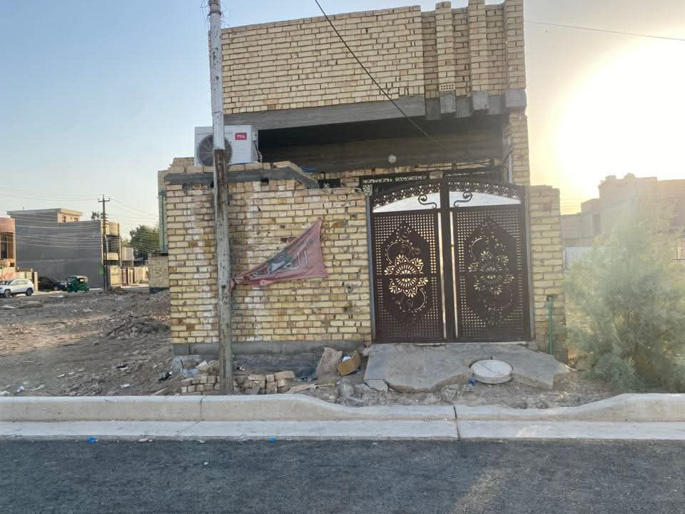 السلام عليكم
⚠️يعلن مكتب عراق السلام للعقار 
      عن توفر 
🏠 منزل  للبيع مساحة 100م طابق واحد
    الحسينية  منطقة 26 على ساحة قرب شارع ابو سمير
        
للاستفسار الاتصال على الارقام :
رياض التميمي
***********
لؤي التميمي 
***********
قصي التميمي 
***********
أو زورنا في مكتبنا مكتب (عراق السلام) للعقار 
العنوان : شارع جامع النور
اهلا وسهلا بيكم
