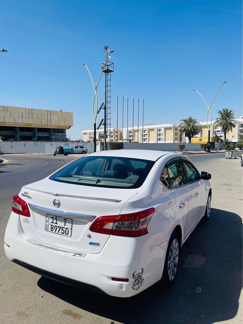 سلام عليكم سنترا موديل 2016خليجي مكفول ماعدا طخات بسيطه جدا موضحه بلسونار ماشيه 84 حقيقي سياره باسمي تحويل. مباشر سياره مكينه ١٦٠٠ الاستفسار الاتصال ***********محمد 
السعر ب١١٥وبيها مجال العنوان بغداد الوزيريه بغداد, العراق
