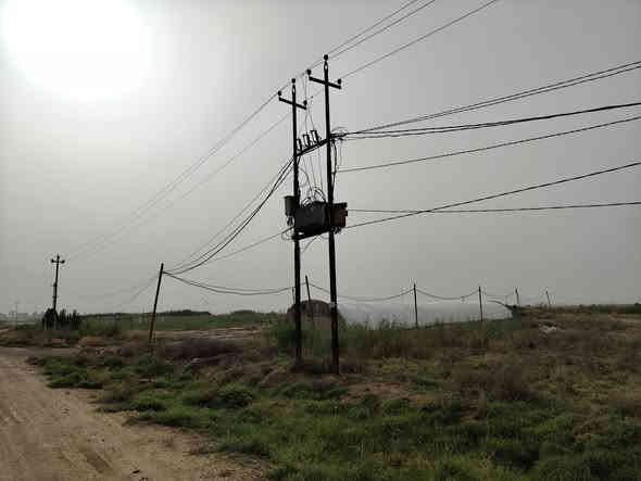 كاع دونمين عقد 35 مصفره من دوله  مع حقل كامل كهرباء بركن حقل مي نهر كدامهه وراهه بير منضومة مي أرو مولد غرفه  ومطبخ الحقل كامل من كلشي سعر 50 واسط كوت قرب سيد عبد العظيم يبعد عن شارع الحي اقل الكيلو كلشي بصور موجود شراي فقط  تصال على رقم *********** لاتكسر بلحاجه الله فوك
