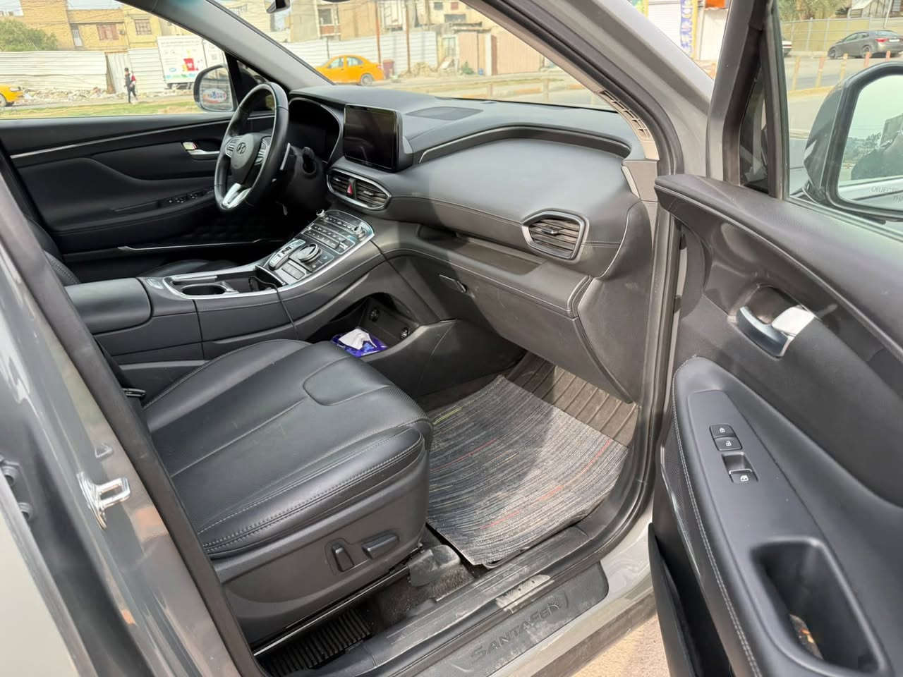 سنتافيا 2023 وارد امريكي دخول جديد فول مواصفات 1/1 بنوراما وجلد كشن كهرباء 4 كامرات رادار جنطه كهرباء حادث بنيد وجاملغ مبدلات 
السعر 205 
بغداد الزعفرانيه ***********
رقم الشاصي بلمنشور وليريد حادثه يراسلني وتساب/ بيع فقط بدون مراوس
