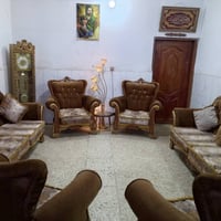 تخم زان تركي نظيف جدا 10مقاعد ب325الف وبي مجال المكان الوشاش 077384149...