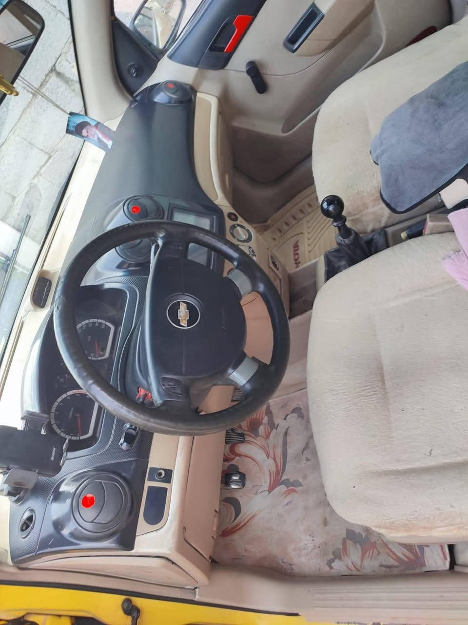 افيو موديل ١٠ سياره جاهزه ونظيفه كير ومحرك حداديه خير من الله السعر ٥٠ وبيه مجال للاستفسار *********** او ***********
