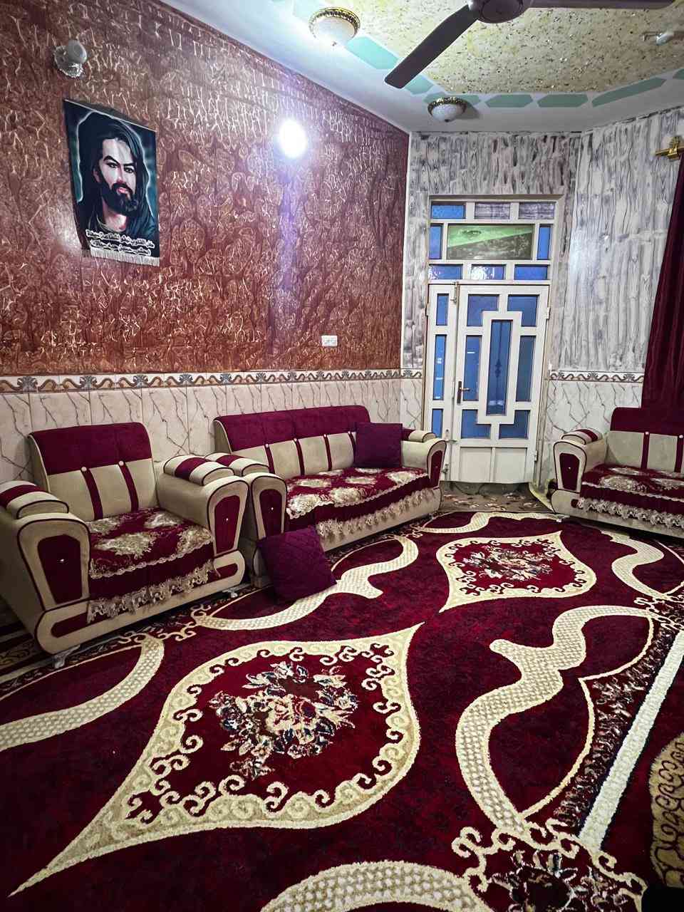 الدار البيع الموقع في البستان مساحته 150 متر بستان سيد حسين شارع ابو الماي اروركن بناء حديث عله شارعين الدار متكون من استقبل وصاله وغرفتين ومطبخ وصحيات التصال ول ستفسار ع رقم***********ول رقم الثاني***********
