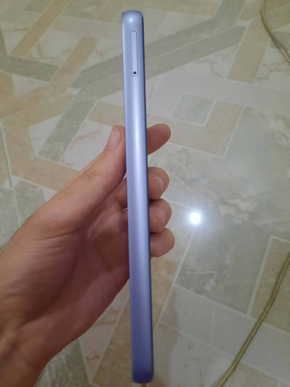 Samsung A05s 
ذاكرة 128 / الرام 4
النظافة 100% 

السعر 135 الف
موصل حي الجزائر


**إذا كنت صاحب هذا الإعلان وتريد حذفه لأي سبب، رجاءا أرسل رسالة إلى الدعم الفني**