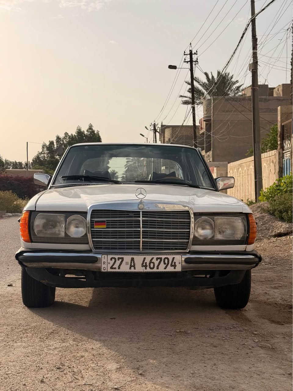 مارسدس123w ابو جحيل
موديل 1984
محرك vvt2500 ديلكو
مكاني بغداد 
تحويل مباشر صاحبها بديالى اكفلك تحويل
تبريد شغال منظومه جديدة ثلج 
مكاني بغداد
السعر 52 وبيها مجال
*********** بغداد, العراق
