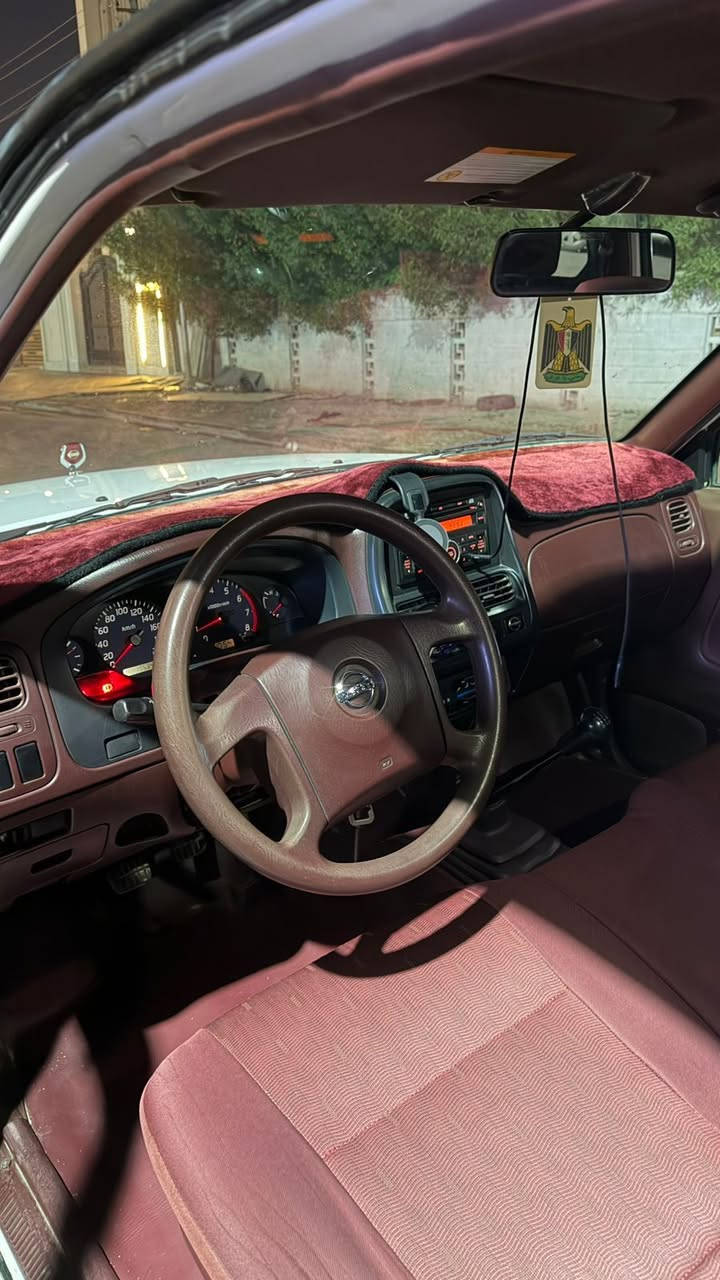 السلام عليكم ورحمة الله وبركاته 
للبيع نيسان بيكب دبل قمارة موديل ٢٠١١ بأسمي رقم سليمانية تحويل ثاني يوم 
سيارة على وضع الشركه بيها طخة على كد شبر فقط ومعمر السيارة مكفولة وجديدة
مكان السيارة بغداد حي العدل للاستفسار ***********
موجود واتساب
السعر ١٤٥ ورقه
