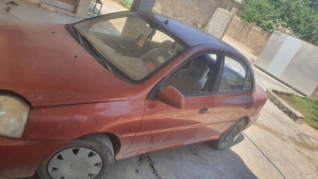 السلام عليكم
كيه ريو للبيع #حبل_حبل يعني لا مكصوص ولا امسجل

كير ومحرك شرط لاتبخير ولا صرف كير عادي

تايرات نص عمر  باتري جديد تبريد شغال 

ايعوزهه صدر فقط سياره كاعده وحلوه

السعر 24وبيهه مجال  للستفسار

***********
