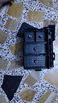 قاعدة فيوزات • لوحة فيوزات • فيوزات كوري • فيوزات سيارة • قطع غيار كور...