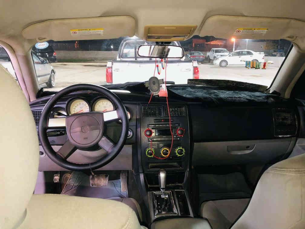 دۆج مۆدێل2010 فول مواسەفات بەس سڵاید نیە بەس مووسە بڕاوە نیە دەعموو لێدراو گێڕوو مەکینەو تەقەو ڕەقە بەشەرت گۆڕینەوەش دەکەم بەشتێک بەدڵم بێت بەس جوابی تەلەفون ئەدەمەوە شوێن سەیدسادق *********** .،،.،..،.،.،، حلبجة, السليمانية
