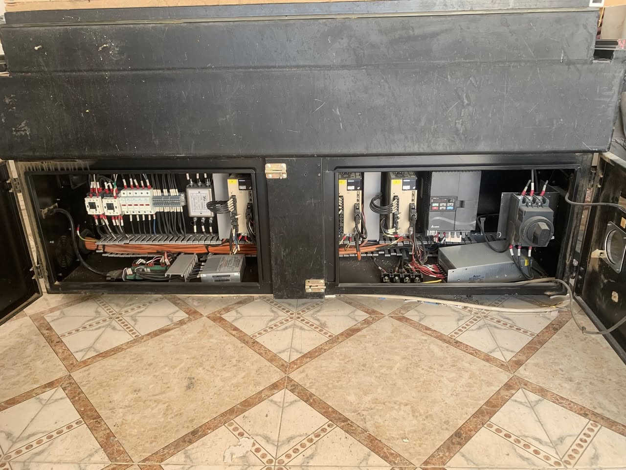 للبيع cnc هو ***********
