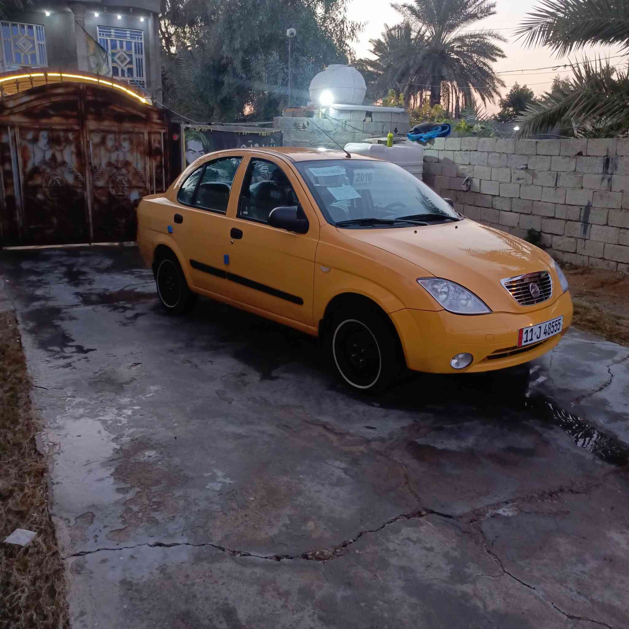 للبيع طيبه 2016    سعر  43
 سياره جديدا اي نقص مابيها
بيها صبغ بل داير مال جاملق فقط ولباقي مكفول 
مكينه وكير مكفول تبريد ثلج 
صدر امامي و خلفي جديد تخم تاير جديد 
كهربائيات شغاله 
رقم بغداد جديد دولي.  بسمي هيئه وغرامات مصفرا
مكاني بغداد 
***********
