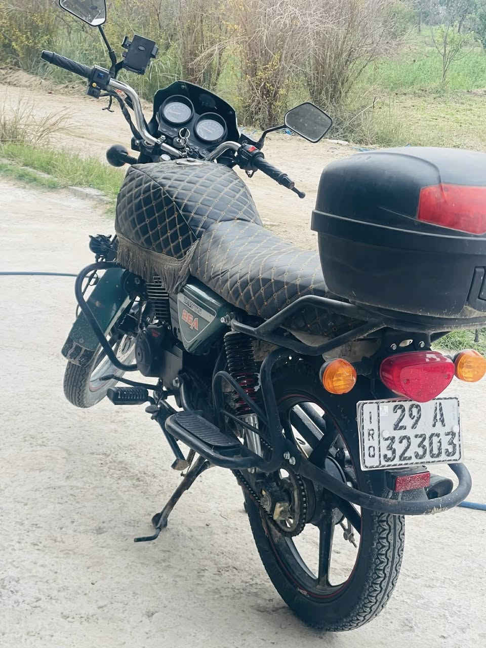 سلام عليكم دراجة دايوان مرقمه ماشيه ١٩الدراجه مال بيت ما مشتغله دلفري سبب البيع محتاج فلوس المكان بغداد أبو غريب تحويل ثاني يوم السعر مليونين و٣٠٠

***********
