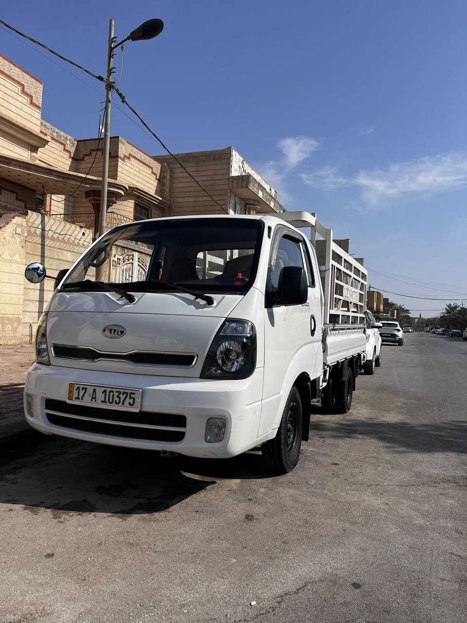 سلام عليكم كيا بنكو نثيه موديل2014سياره كفاله بيه طخه بارد وتكحيل بسيط كلش وبيه خيط بخار تنقيص دهن بسيط كلش وسياره نضيف رقم الشاصي شرط سياره جاهزه مقدم السياربعده على وضع الشركه رقم جديد المكان السماوه السعر 103وبيه مجال المو شراي لا يتصل ***********
