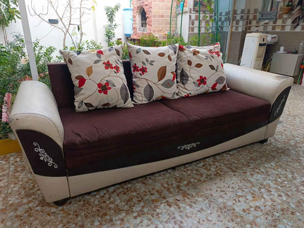 غراض لبيع المكان حي أور سبع قصور شارع ابو علي واتساب *********** اتصل واني بخدمتكم
