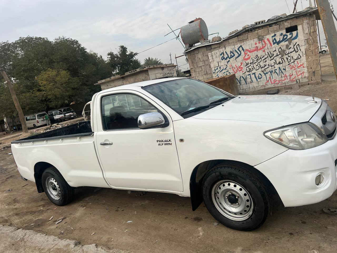 السلام عليكم بيكم هايلوكس خمسه جنكال
رقم بغداد بسمي موديل 2011 مكفوله
ماعده بارد بيها بذيل قليل رقم ***********
