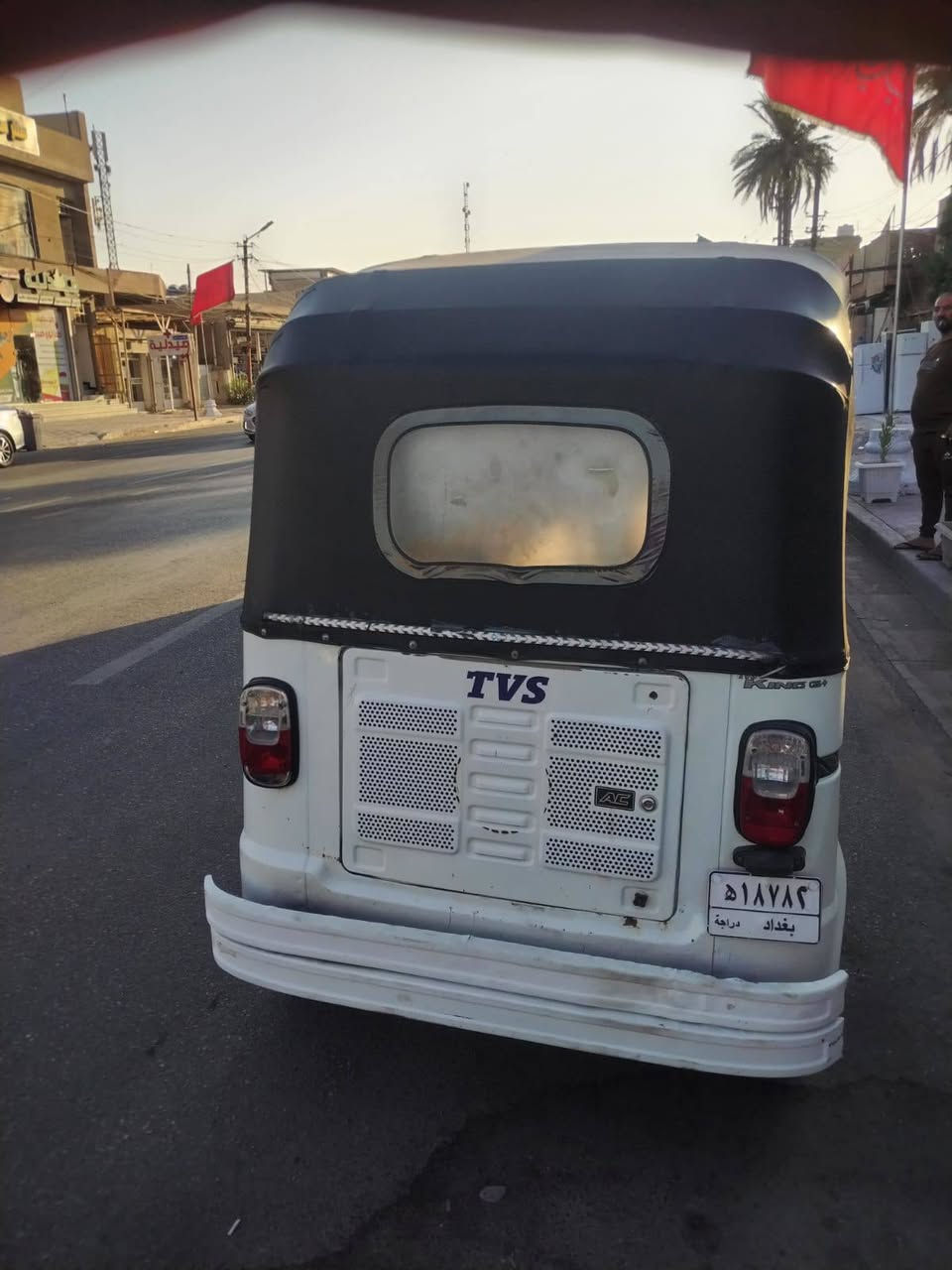 سلام عليكم تيفيس ٢٢ شهر ٣..  نضيفه بيه طخه بل لغد شبر ومعمر ورااجع طبيعي سعره 6800 وبيه مجال شي بسيط مكااني بغداد زعفرانيه..  رقمي ***********
