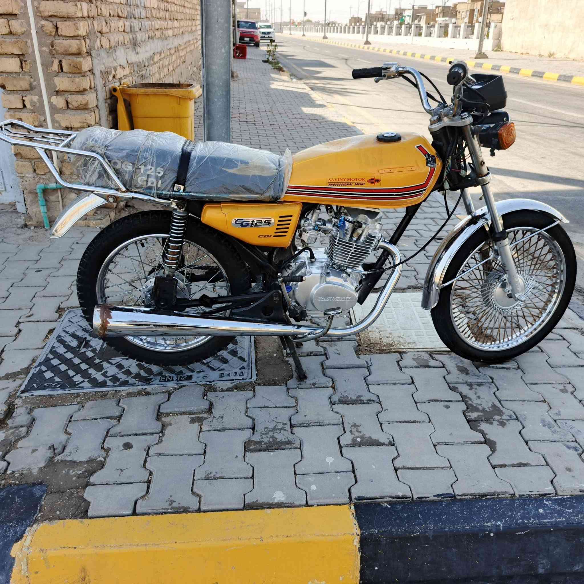 4 كير موديل ١٥ اوراق اصولي دؤاجه حلوه جانت متروكه يرادلها ترتيب بيه خشونه بالمكينه دراجه مال شغل سعرها ٣٥٠ قفل قفل قفل بدون عمله مكاني كوت داموك ابيع كوم حديد ***********
