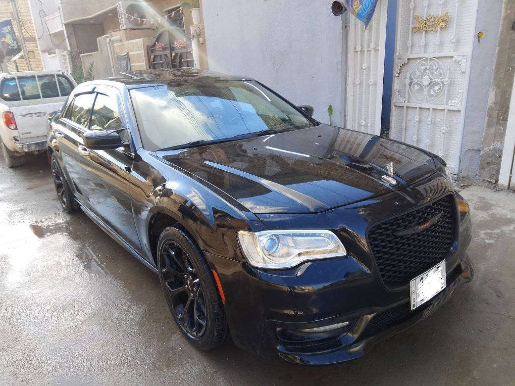 اوباما 2018  مكينة هيمي فول مواصفات للاخير بانوراما بصمة تشغيل عن بعد حساسات تحكمات تخم تاير حدادية جديدة جاهزة للاخير{كصة وحدة بجم بدون ارقام} سعر 65 عنوان بغداد للاتصال ***********
