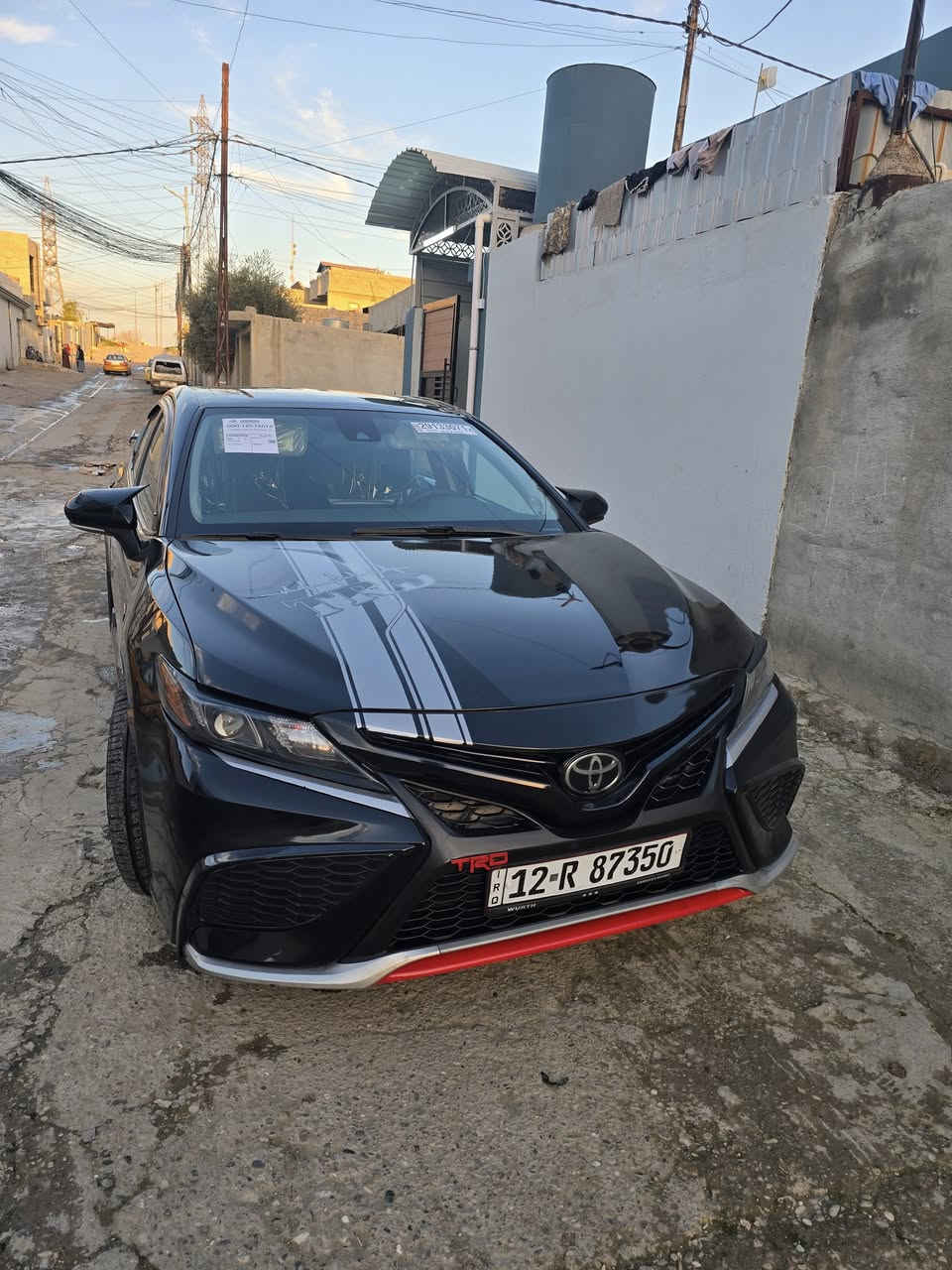 كامري ٢٠٢٣ TRD سته سلندر ماشيه ٧٠ رقم نينوئ شرط التحويل محرك كير طخم جاهزه بيه صبغ ٥ قطع بدون دواخل وبيه بارد بالسقف قليل السعر ١٦٣ وبي مجال اتصال *********** @ ***********
