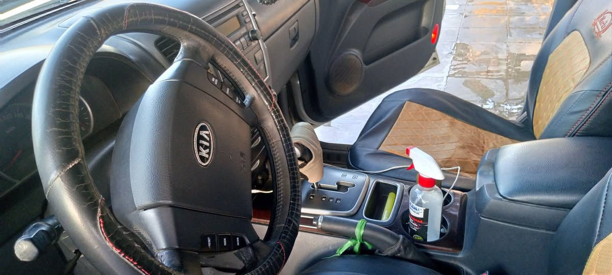 سلام عليكم سورنتو البيع خليجي مكفوله عامه 2009
السعر 120بيه مجال  ***********
