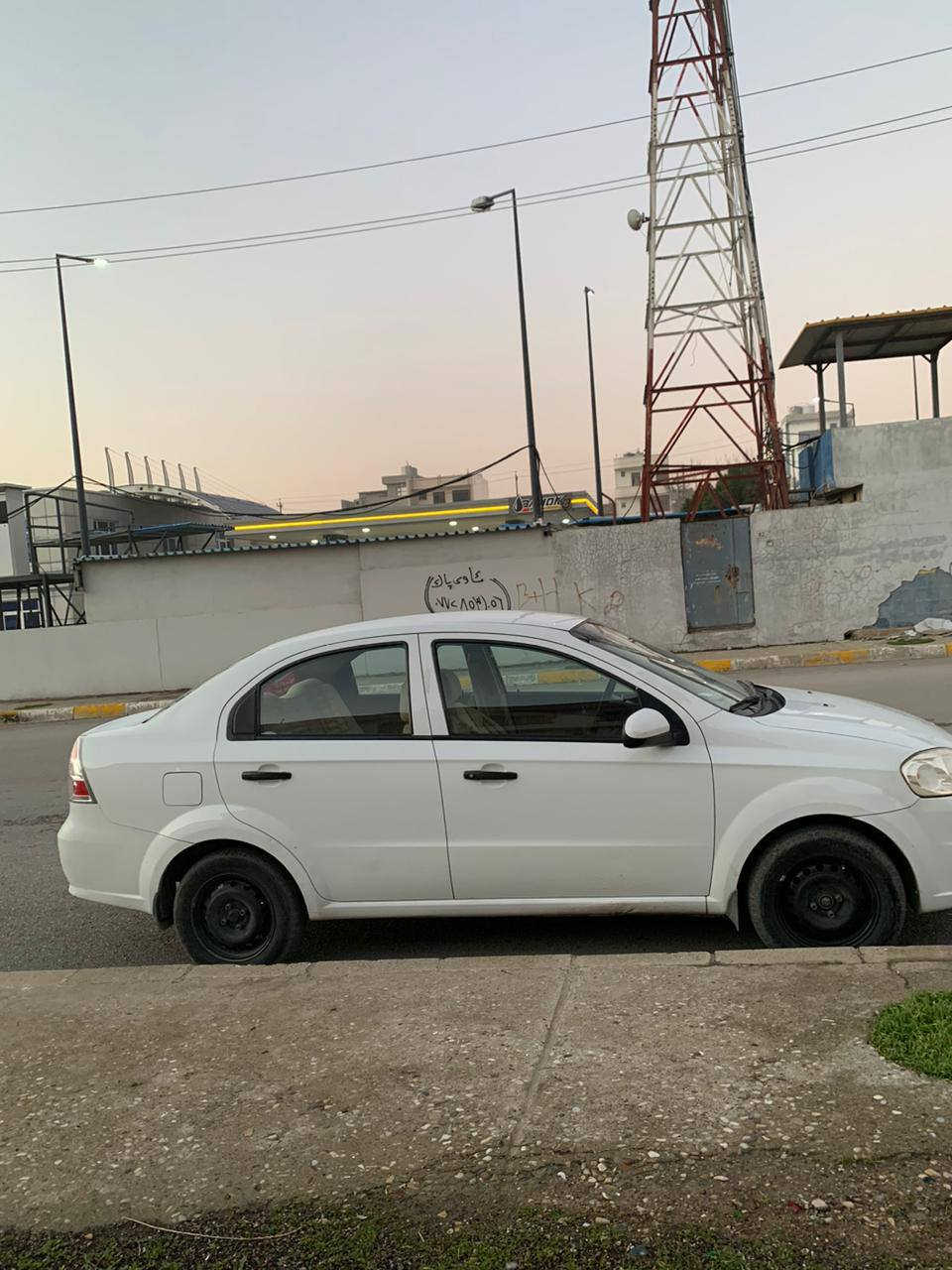 ئەڤیۆ ٢٠١١  ئۆتۆماتیک سفری ئێرە
- تەنها یەک پارچەی بۆیاخە بێ ناوگرتن
-ناوزەرد  چوار جام کارەبا ئاوێنە کارەبا قوفڵ مەرکەزی
-سەنەوی تا ٢٠٢٩ تازەیە
-تەقەو ڕەقەی نیە 
-مەکینە فەلە
-سەیارەکە کەمێک وردەی هەیە بەڵام بەگشتی جوانە 
سعری:٧٣گەڵاو مەجالیشی تیایە
شوێن:سلێمانی
ژم:*********** السليمانية, العراق
