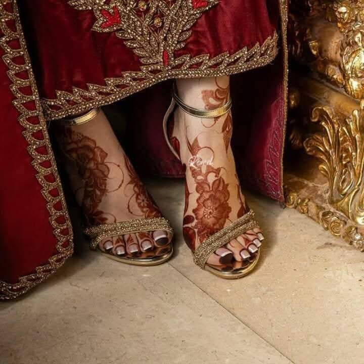 #حنة_نقش
بعد نفاذ الكمية رجعنا وفرناها الكم بثلاث الوان
 البني والماروني والاحمر 

▪️سعر الكبوس  #الف_دينار فقط وسعر الباكيت يحتوي على 12 قطعة 10 الاف دينار 

▪️حنة اصابع غطس او  عجينة الحنة الاماراتية ترند هاي الايام سعر العلبة 5 الاف دينار فقط

▪️ستيكرات لاسقة تحتوي على عدة اشكال 🔥 الطبقة 1250 دينار 

توجد كميات من الحنة الي يريد كمية اله سعر  خااص

*يوجد خدمة توصيل لجميع محافظات العراق وسعر التوصيل 3000 دينار فقط و لجميع المحافظات 

للطلب يرجى مراسلة الصفحة او مراسلتنا على الواتساب *********** او الرقم الثاني 
 0783 815 1266 

 
عنواننا : الانبار / راوه /راوه الجديدة / محل اعشاب الشفاء
