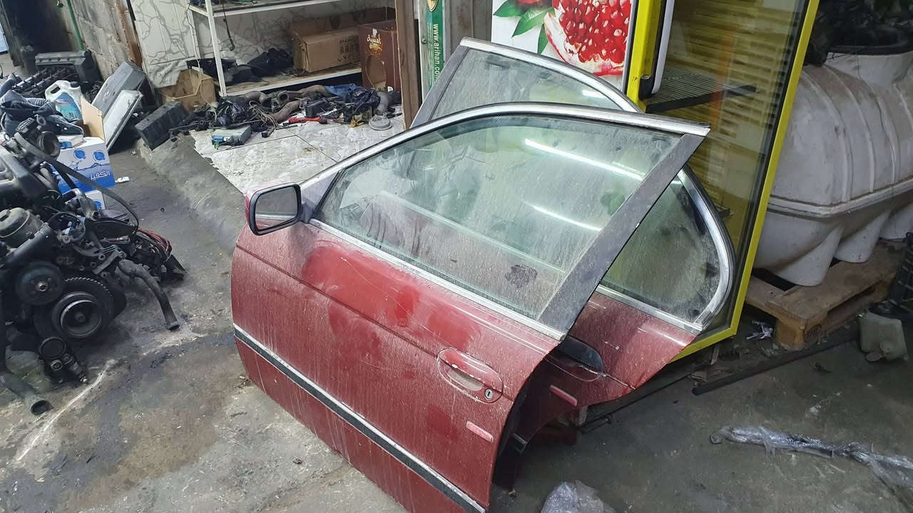 السلام عليكم
غراض للبيع

غراض صقر ماروني موديل ٩٧ تك فانوس كامله من الدعاميه للدعاميه مايبقى بس الشاصي  مستعمل كير مكفول محرك بي تبخير  غرفه اسود كهرباء كامله ضفيره كامله مع العقول والمجمع الكهربائي كامل حساسات صالنصه 
لايت وبك لايت حداديتها راديتر ومروحه تبريد ومحرك كامله وياله ٤ حجم ١٧ والسبير حجم ١٦  بوب ٤ شفت ستيرن كامل مع السويج والعقل تانكي بانزين وطوافته كامل 
يعني كامله طبعا صورتها بلهوسه وموكلش مبينات  الي يريدهن يجي يشوفهن و ياخذهن شلع والسعر بالي يرضي الله مكانهن كربلاء الحي الصناعي 
*********** وهذا رقمي
