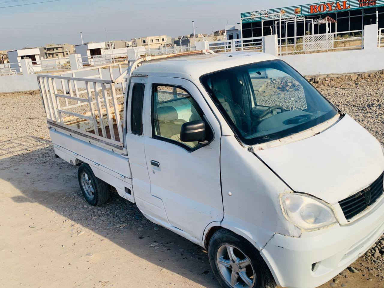 سلام عليكم هيفا موديل 2007 كير ومحرك شرط شاصيه بلاد ما مكسور ولا معمر بيه شويه خياس بس قليل جدن تايراته زينه فوك نص عمر منفيس اصلي كامل سياره نقصه بس جامه مال باب السايق  السعر 18 وبيه مجال حك الجيه ***********
