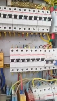 حيدر العكيلي للتاسيسات الكهربائيه والبوردات ATS  للتوضيح ازيد تابع الف...