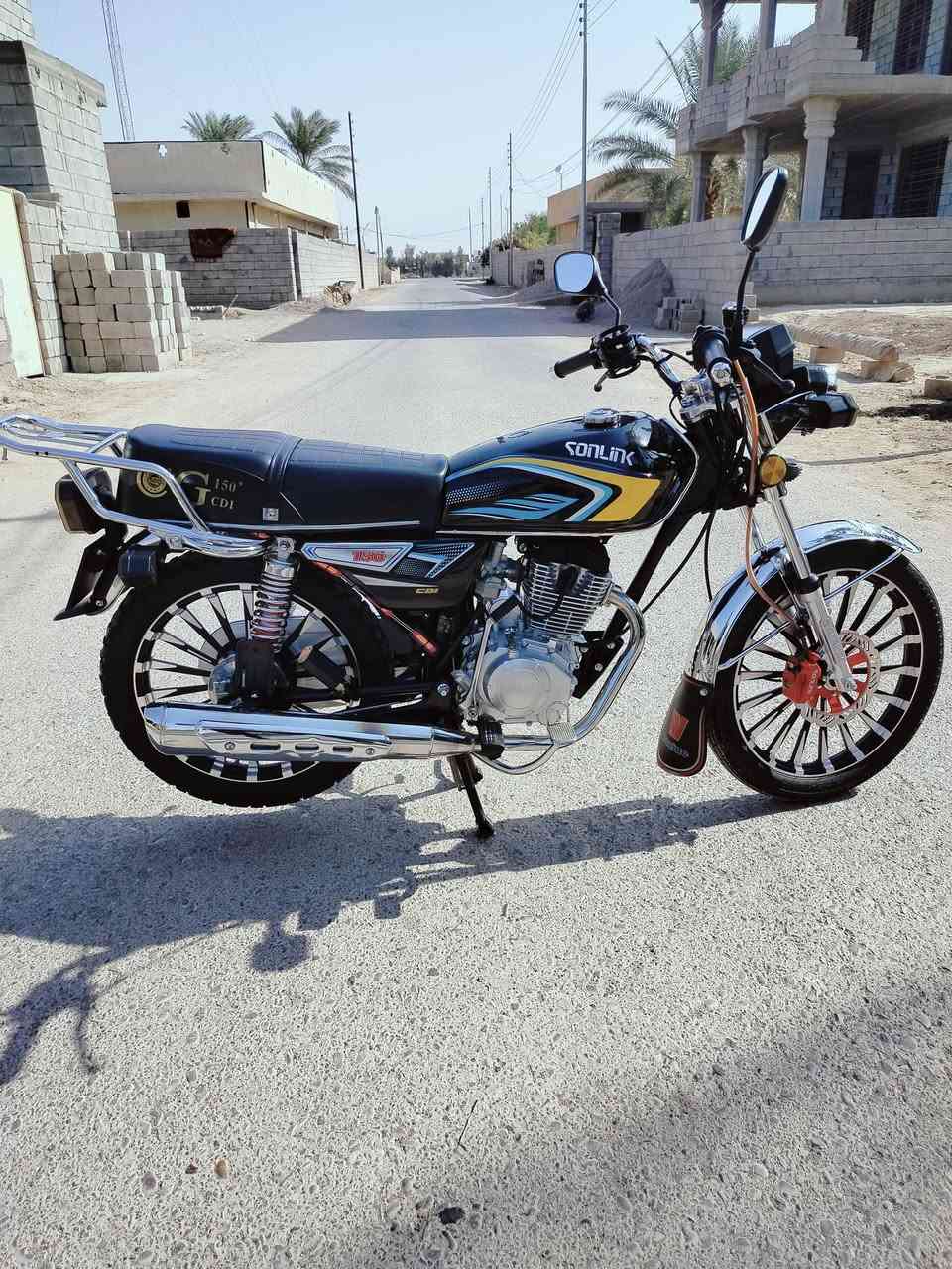 السلام وعليكم
دراجه سيفان موديل 2025 
السعر 800 وبيه مجال حك الجيه 
المكان ديالى كنعان رقم الهاتف ***********
