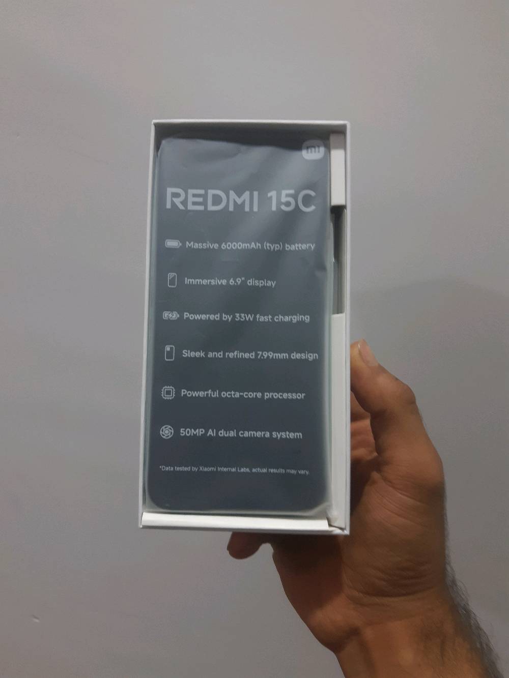 جهاز ريدمي15c
ذاكره256
عشوائيه8
شاشه120hz
بطاريه 6000
شاحنه33w
يدعم الذكاء الاصطناعي