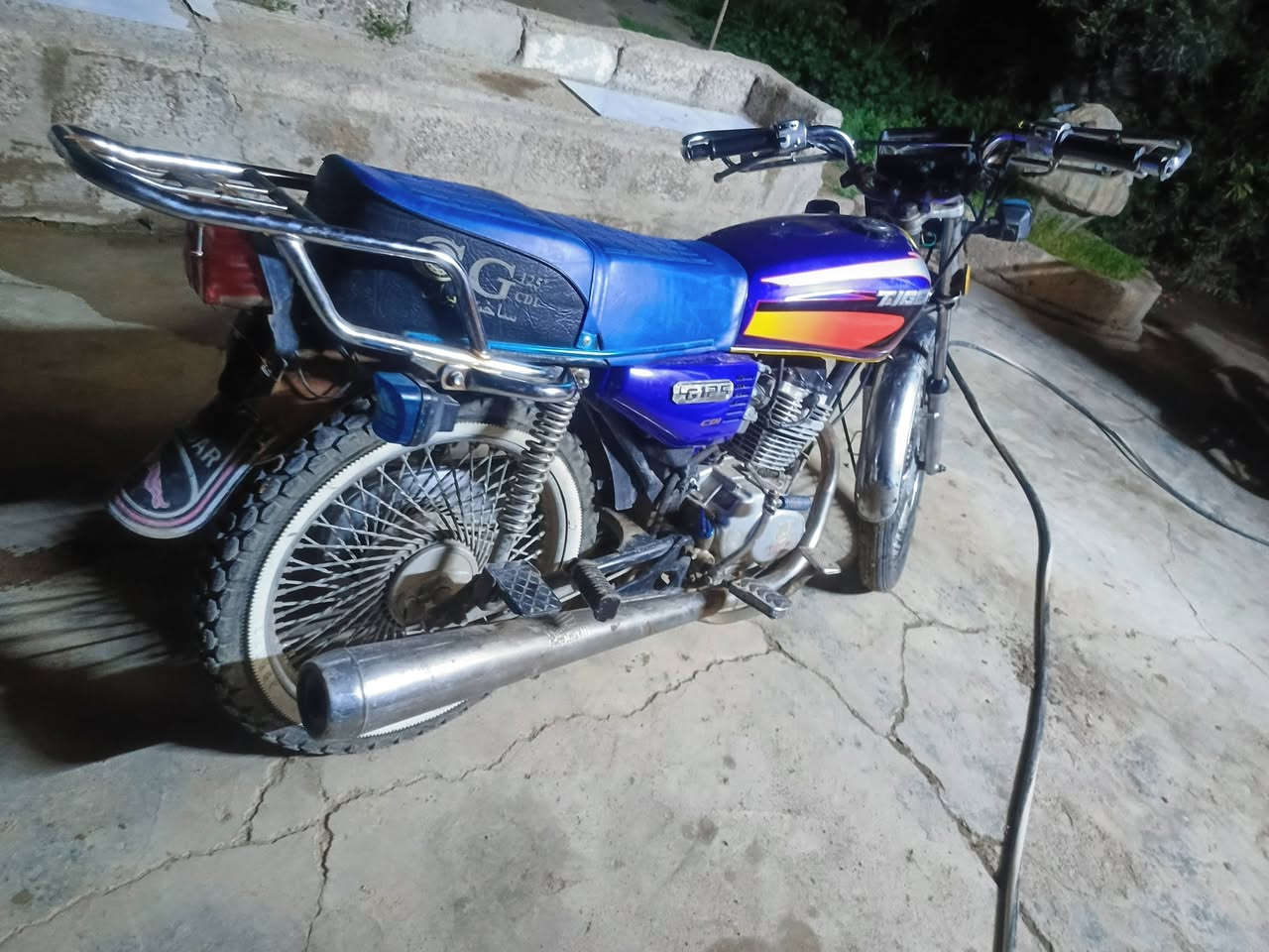 تايكر موديل 2020 كلشي كامل و شغل سعر 450وبي مجال   اتصل ***********
