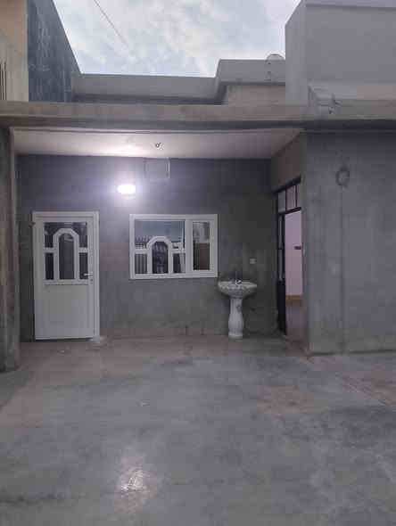 دار للأيجار مساحة/200/مترطابق واحد
عنوان:القادسيةالاولى قرب تقاطع أبوخطاب
محتويات الدار: استقبال،هول،مطبخ،غرفتين نوم 
موقع مميزوشارع تبليط ومجاري وماء حلوو 
أيجاره:٣٢٥ ألف
مطلوب عائلة موظف حصراً 
للأستفسار الاتصال على الأرقام التالية: 
*********** واتس أب
