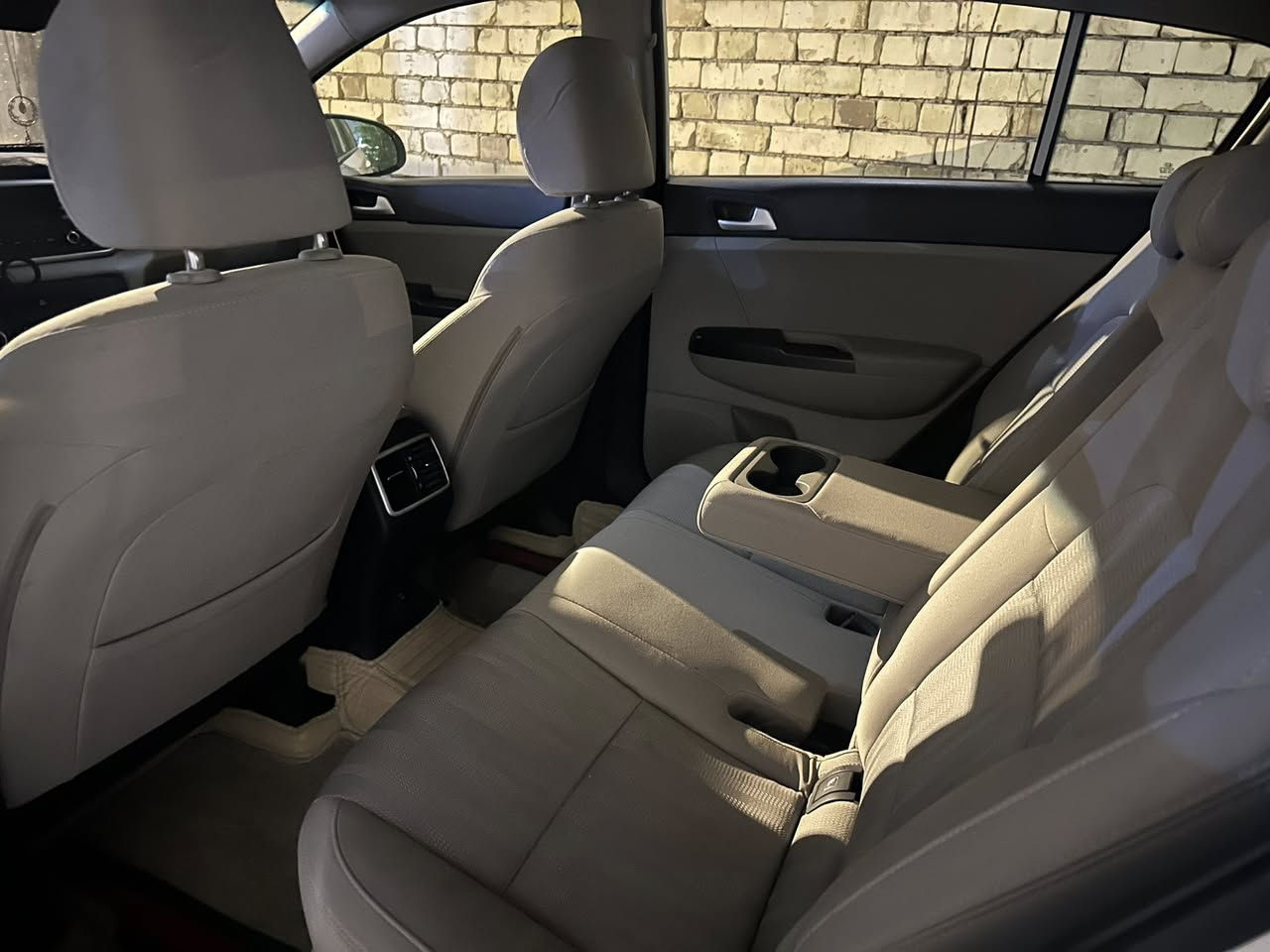 سبورتج 2020 AWD
خليجي كفالة عامة
رقم اربيل تريد وكالة تريد تحويل موجود
بيها بارد بسيط جهة السكن
ماشية ١٤٧ كيلو
نظافة فول 
اشاير بالمري
فول تحكم ستيرن
كروز مثبت سرعة
نضام سياقة سبورت وايكو ونورمال
نضام نزول منحدرات
5 ويلات 
كامرة خلفية
حساسات خلفية
وكلشي واضح بالصور
السعر ١٧٧


**إذا كنت صاحب هذا الإعلان وتريد حذفه لأي سبب، رجاءا أرسل رسالة إلى الدعم الفني**