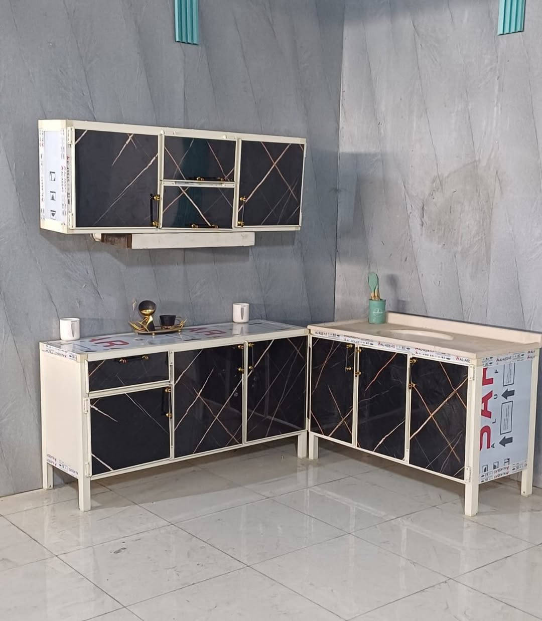 كاونتر قياس متر ونص جديد السعر ٢٢٥ الف خدمت توصيل لجميع المحافظات العراق


**إذا كنت صاحب هذا الإعلان وتريد حذفه لأي سبب، رجاءا أرسل رسالة إلى الدعم الفني**