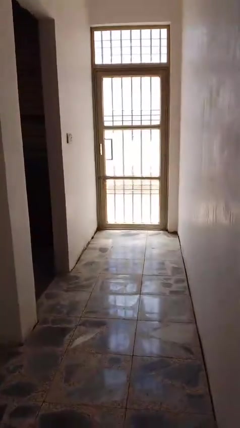 سلام عليكم بيت البيع بيت بنيه فرع 24 مساحه 100متر ***********
