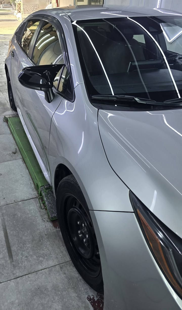 للبيع فقط 🔴
السلام عليكم …..
كورلا وارد امريكي  2020 رقم بغداد الماني LE محرك 1800بانزين فقط 🔴
اللون سلفر ⚪️
ماشية 82mi 🔴 
كفاله بدون صبغ ⚪️    
كير محرك شرط برغي مامفتوح 
مواصفات 
📍تحكم ستيرن جهتين
📍شاشة 
📍لايت زينون عدسات 
سايد بريك بصمه 
اوتو هولد
مود درايف  
مانع انزلاق 
تحديد مسار 
كروز سرعه 
لد نهاري 
كامره دواره  
اريل نكفيشن
قياده ذاتيه 
مكان السياره بغداد 
صور الحادث وتقرير كارفاكس عربي انكليزي والسونار  مرفق وسعره 148💲 
للاستفسار 
📞 *********** ***********
