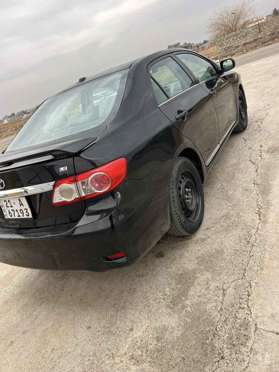 السلام عليكم 
كورلا 2011 وارد امريكي 
رقم سليمانية رقم وسنوية جديد
محرك 18 شرط مامفتوح 
السيارة #بدون #صبغ بدون تبديل بيها بارد قليل 
فتحة سقف تحكم استيرن 
ماشية 190 الف حقيقي
العنوان صلاح الدين شرقاط 
***********
