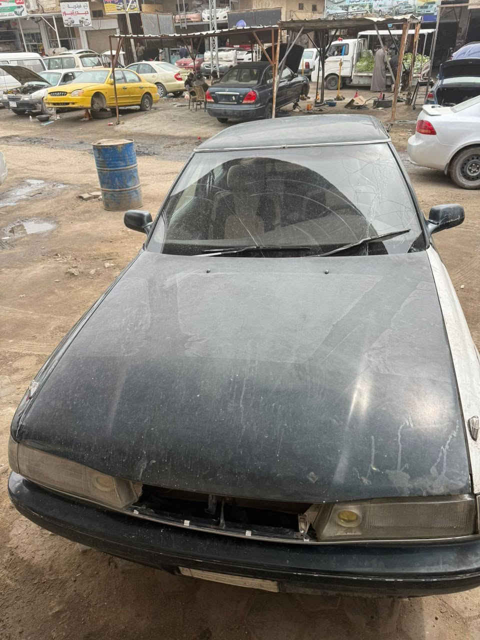 مارك عضم مديل 1991 رقم نجف مداور ثاني يوم بيها مكينه وكير جدد ستوني مصعدهن  مال بطه 2500vvt بيها منضومه زنون جديده دواخلها حلوه سماعات دمام شاشه اندرويد بيها قطعتين عايزلهن صبغ بس سعرها 35 وبيها مجال مكاني نجف ***********
